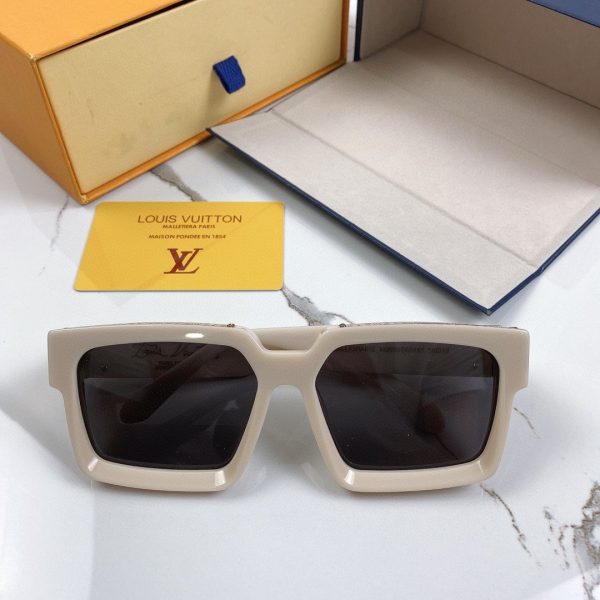 Louis Vuitton Link Cat Eye Sunglasses