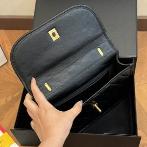 MESSENGER BAG CHANEL