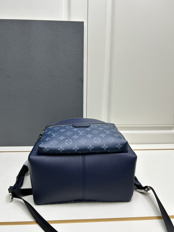 LOUIS VUITTON DISCOVERY BACKPACK PM COBALT