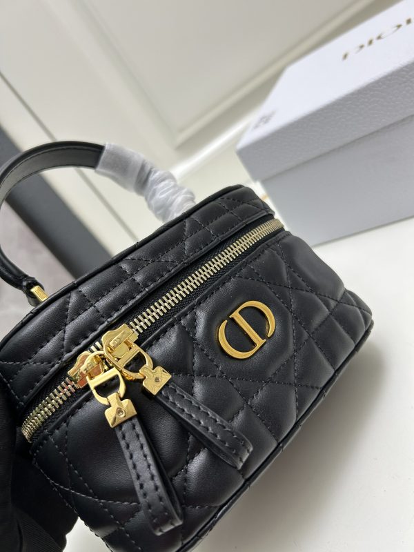 Dior 30 Montaigne