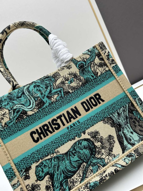 Medium Dioriviera Dior Book Tote