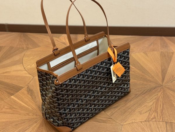 Goyard Bellechasse PM Bag