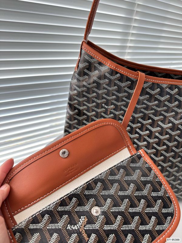 Goyard Hobo Bag