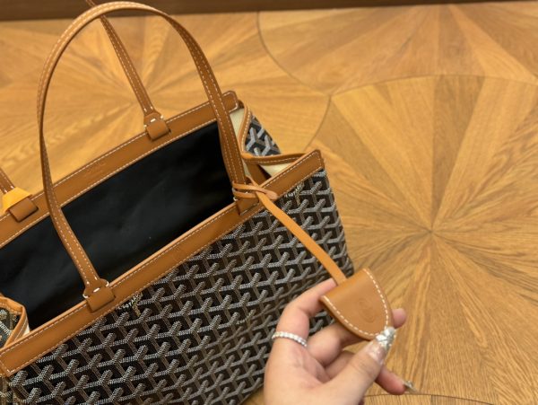 Goyard Bellechasse PM Bag