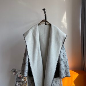 Women LV Wrap Coat 029