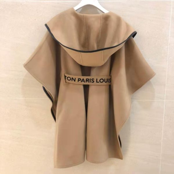 Women LV Wrap Coat 010