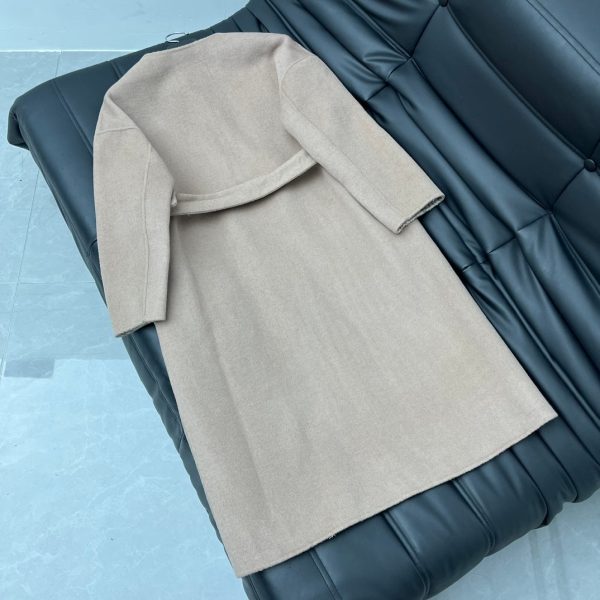 Women CD Wrap Coat 001