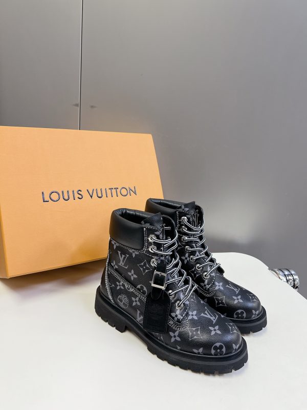 LV WOMEN’S BOOTS