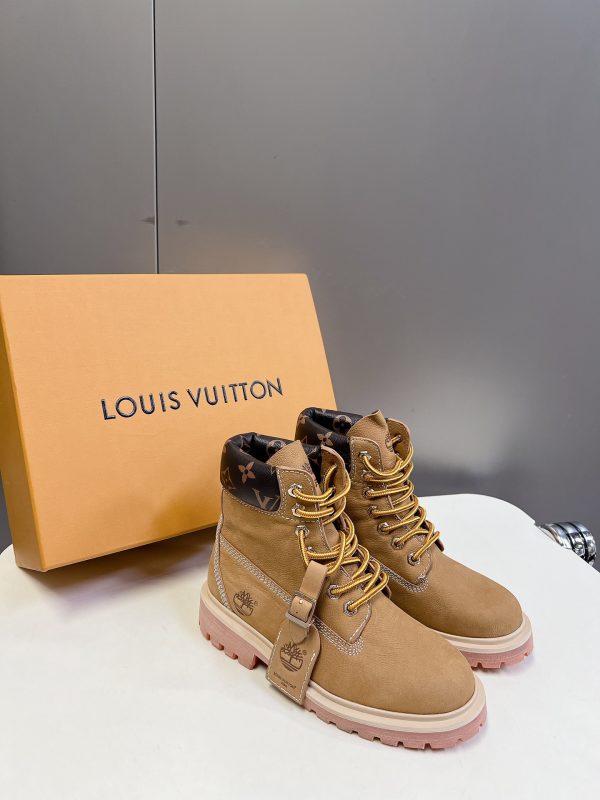 LV WOMEN’S BOOTS