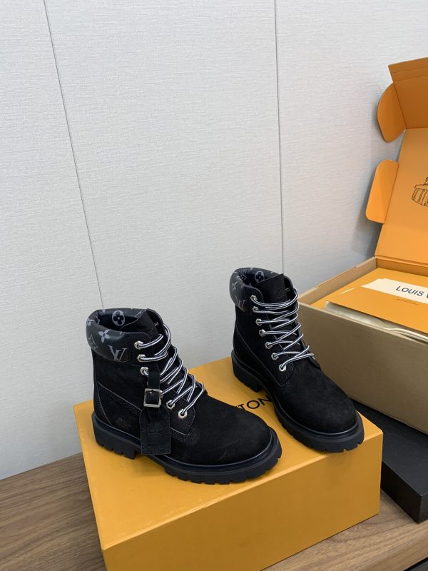 LV WOMEN’S BOOTS