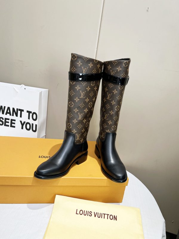 LV WOMEN’S BOOTS