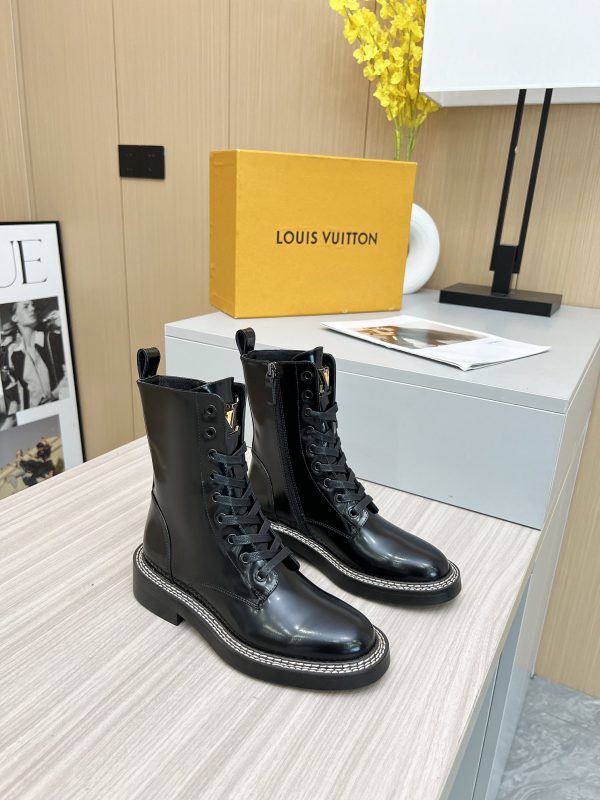 LV WOMEN’S BOOTS