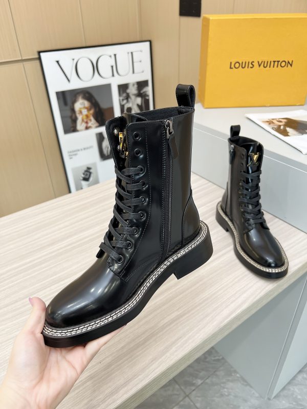 LV WOMEN’S BOOTS