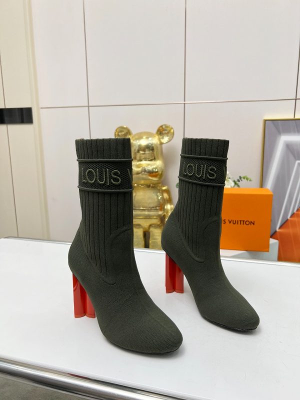 LV WOMEN’S BOOTS