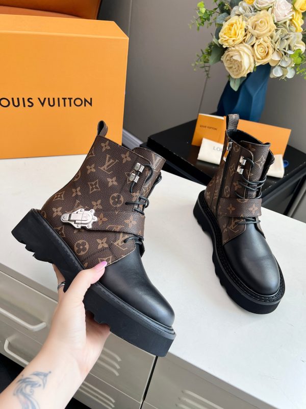 LV WOMEN’S BOOTS