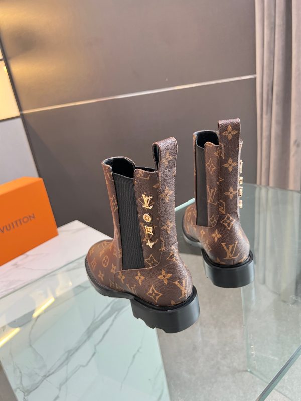 LV WOMEN’S BOOTS