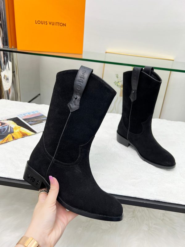 LV WOMEN’S BOOTS